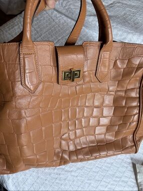 Beautiful Soft Woven LeatherTote Bag in Tan - Classic Handbag